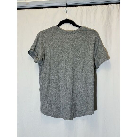 Old Navy Everywear Soft Grey‎ Just Be Claus Christmas T Shirt L F21 - Picture 4 of 4